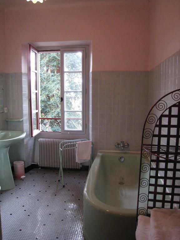 Chambres D'Hotes Closerie Du Guilhat Salies-de-Bearn Bagian luar foto