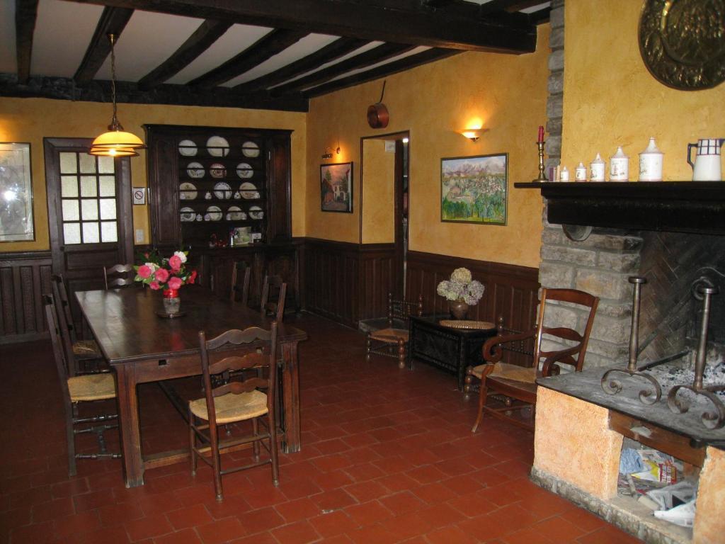 Chambres D'Hotes Closerie Du Guilhat Salies-de-Bearn Bagian luar foto